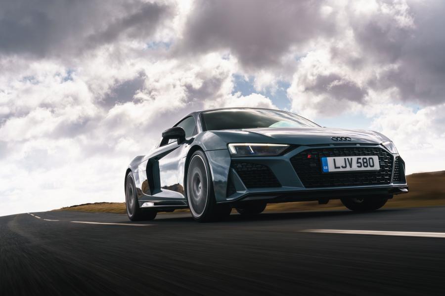  Audi R8 V10 Performance 2019 года  (UK) (фото 78 из 136)